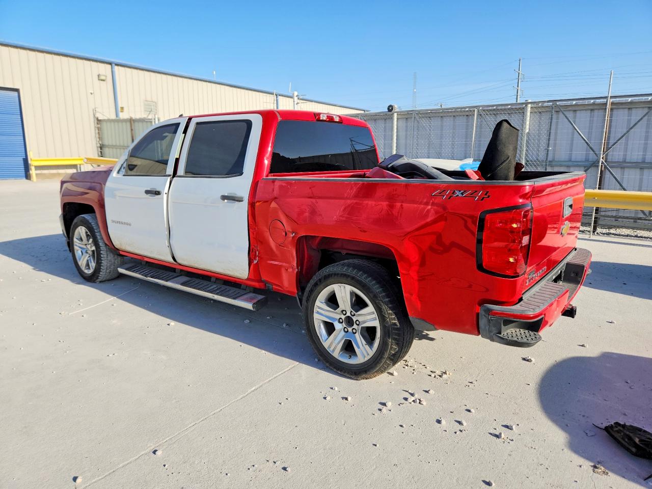 2018 CHEVROLET SILVERADO K1500 CUSTOM — снимка 2
