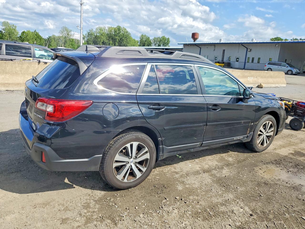 2018 SUBARU OUTBACK 2.5I LIMITED — снимка 3