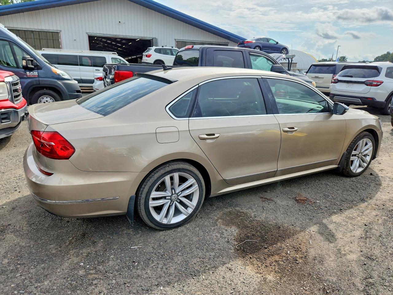 2016 VOLKSWAGEN PASSAT SEL — снимка 3