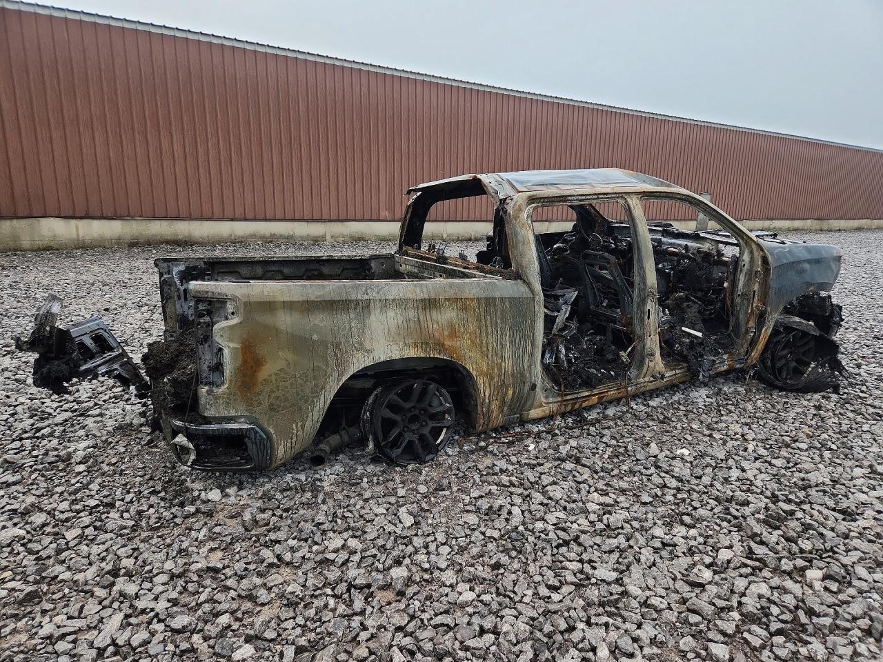 2024 CHEVROLET SILVERADO K1500 LT-L — снимка 3