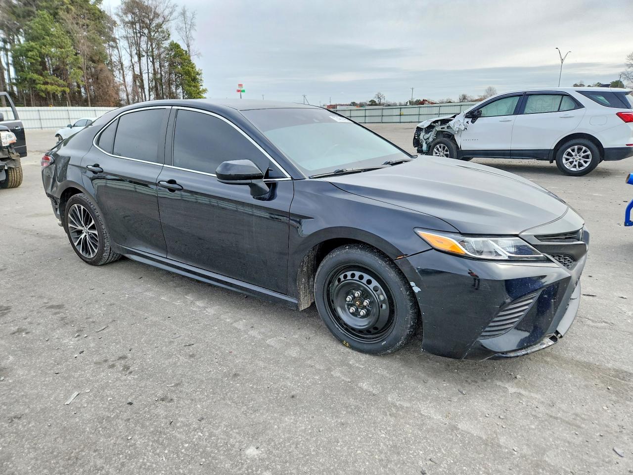 2019 TOYOTA CAMRY L — снимка 4