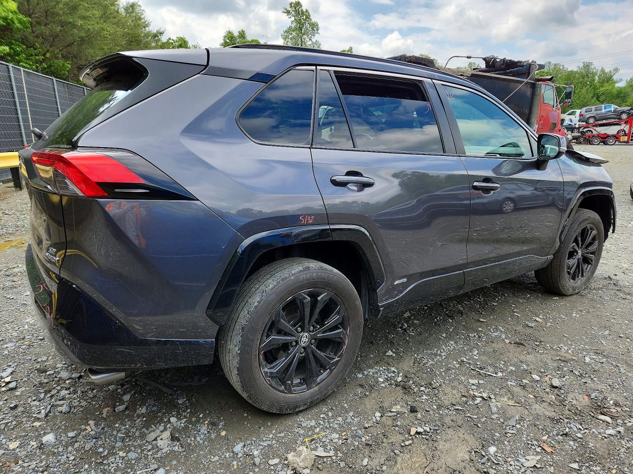 2024 TOYOTA RAV4 SE — снимка 3