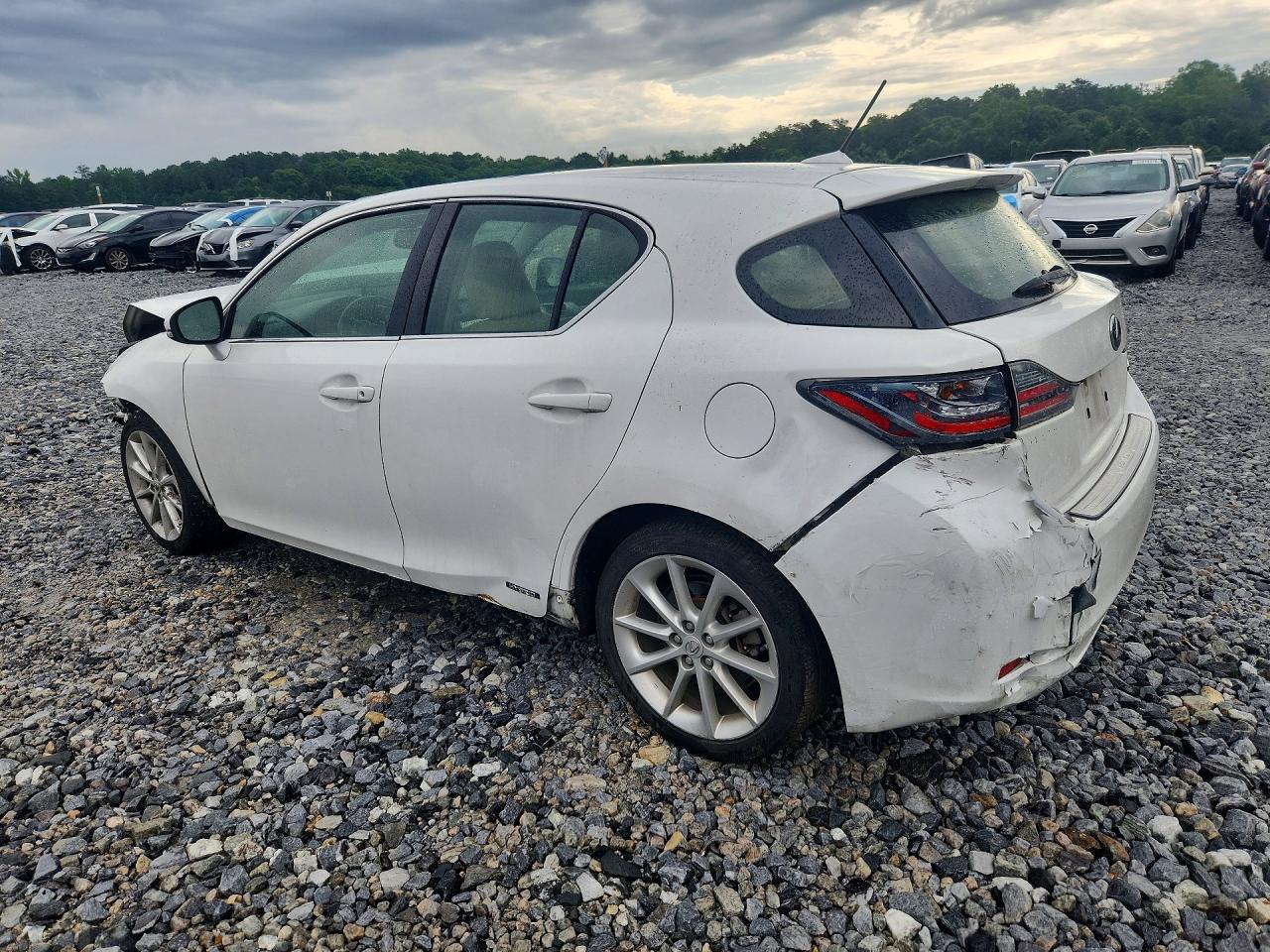 2013 LEXUS CT 200 — снимка 2