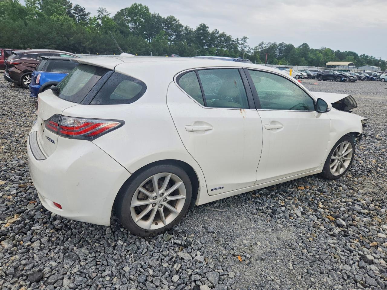 2013 LEXUS CT 200 — снимка 3