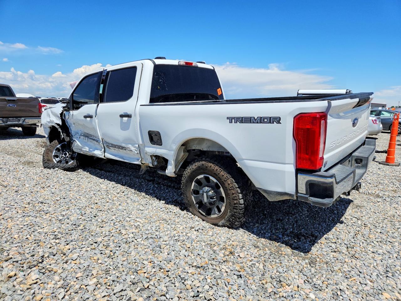 2025 FORD F350 SUPER DUTY — снимка 2