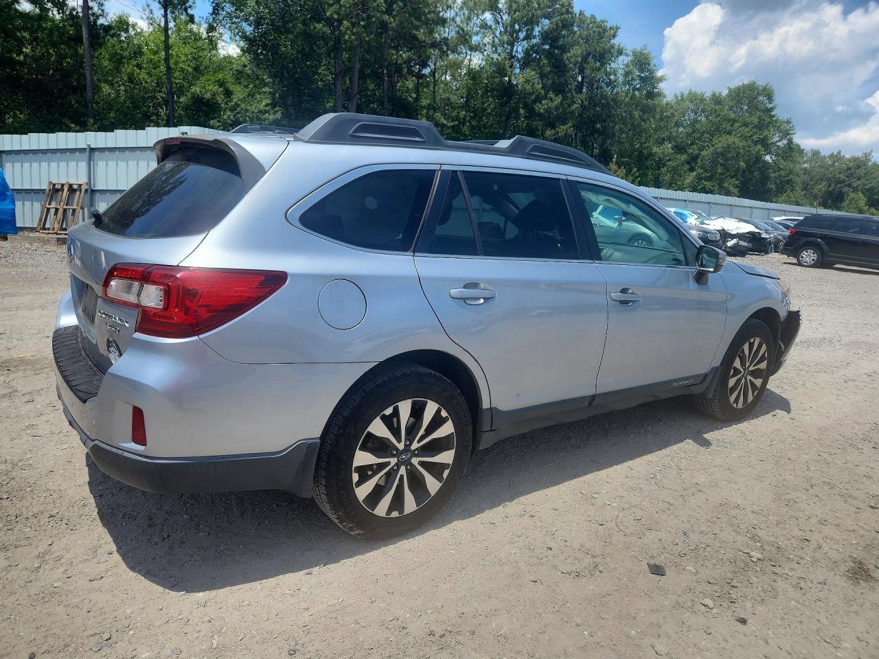 2015 SUBARU OUTBACK 3.6R LIMITED — снимка 3