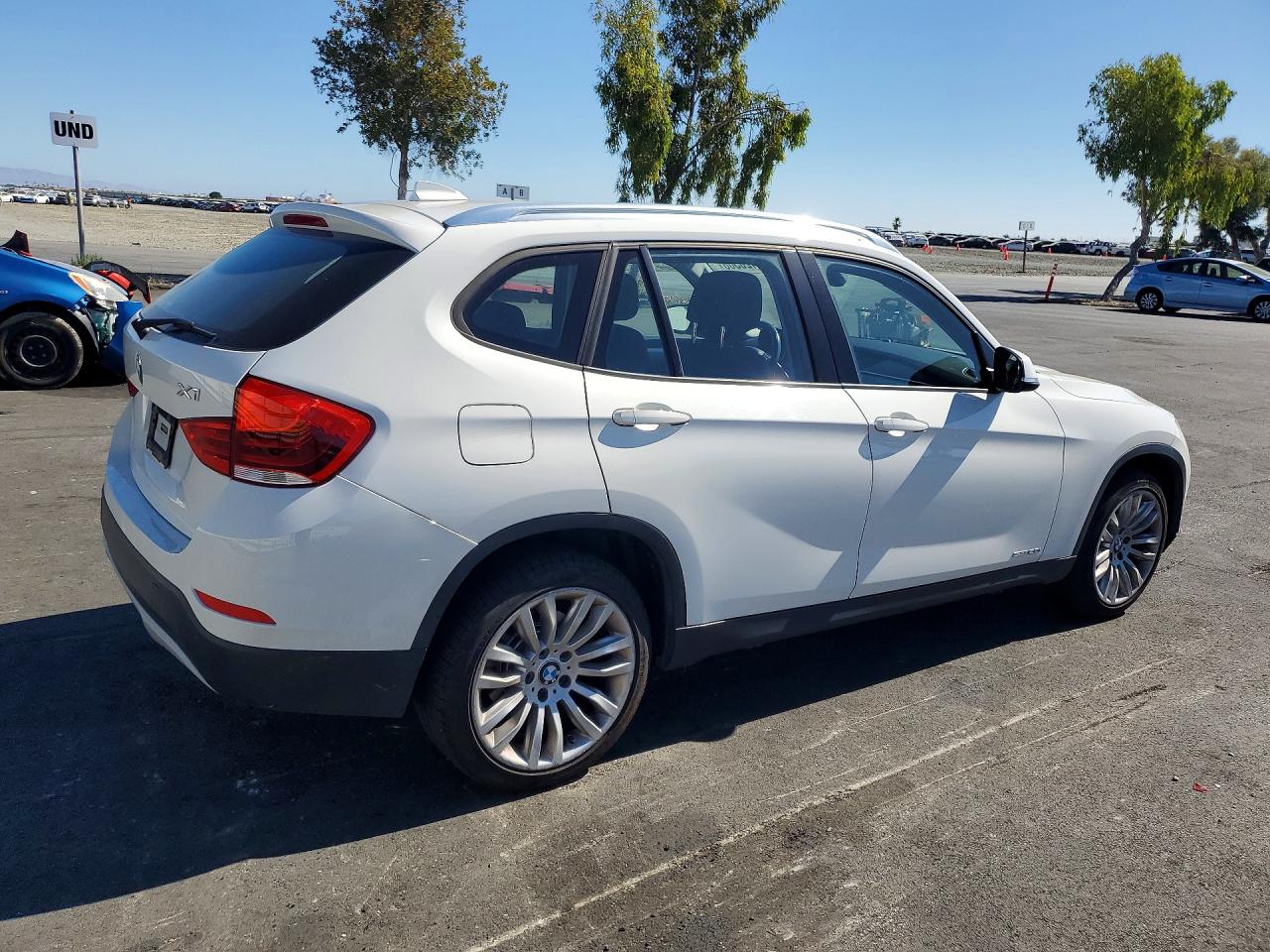 2015 BMW X1 SDRIVE28I — снимка 3