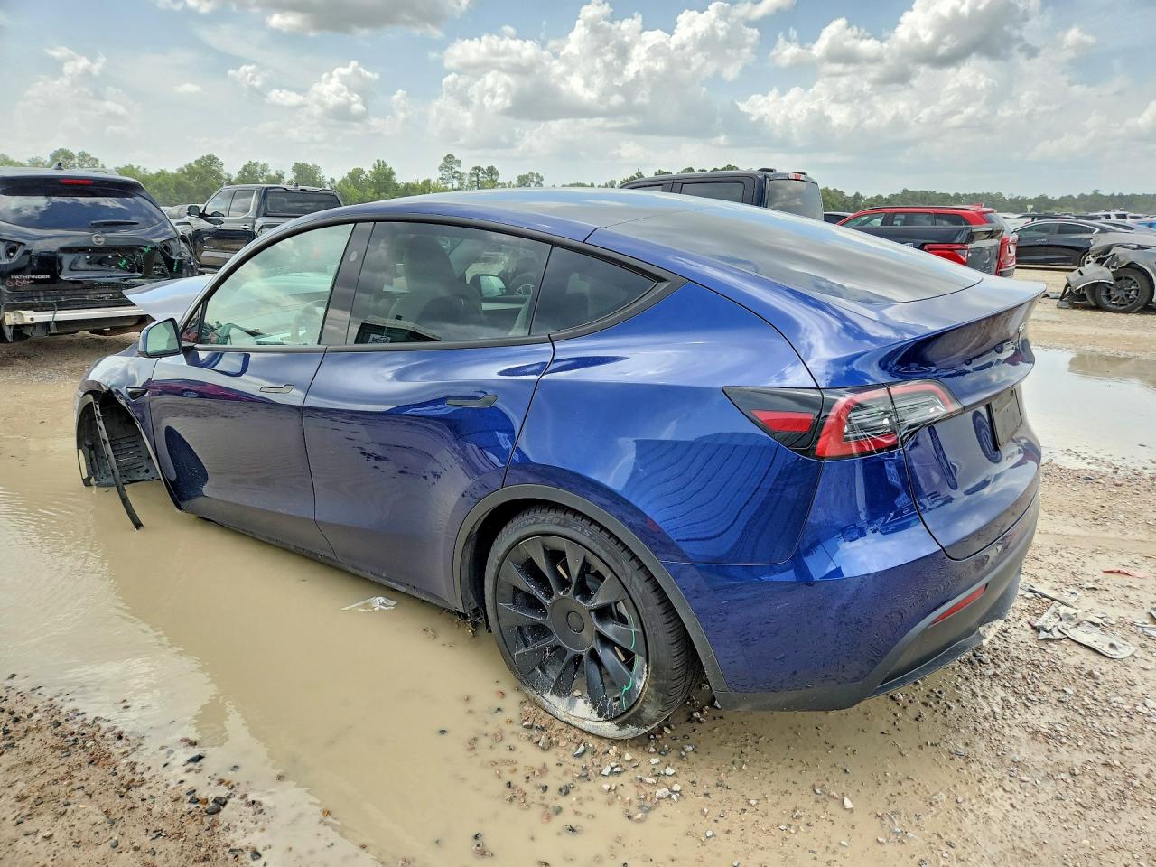 2023 TESLA MODEL Y — снимка 2