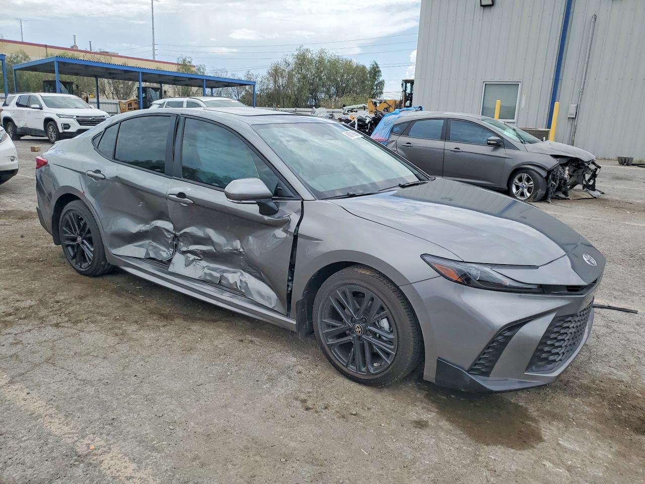 2026 TOYOTA CAMRY SE — снимка 4