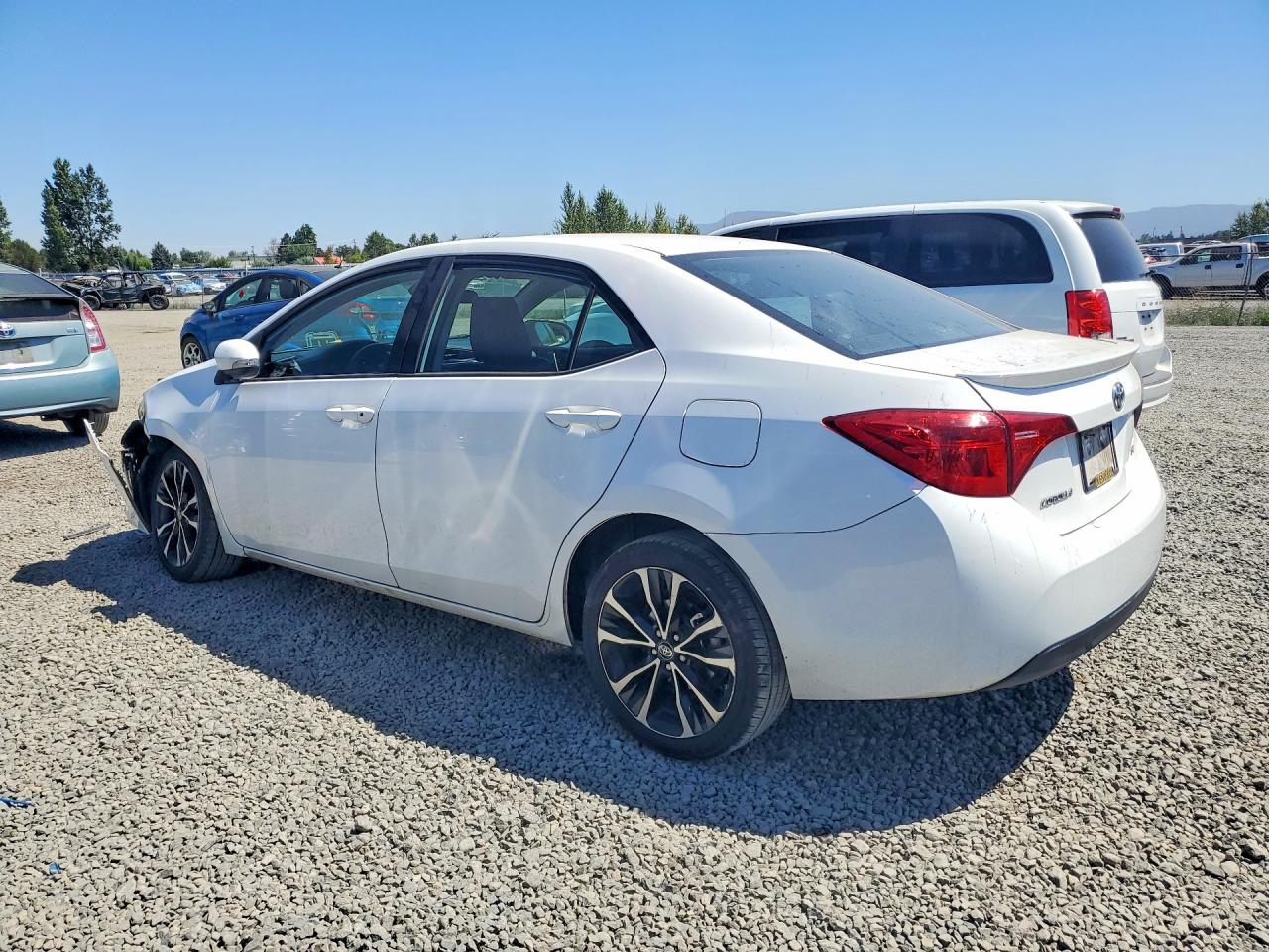 2018 TOYOTA COROLLA SE — снимка 2