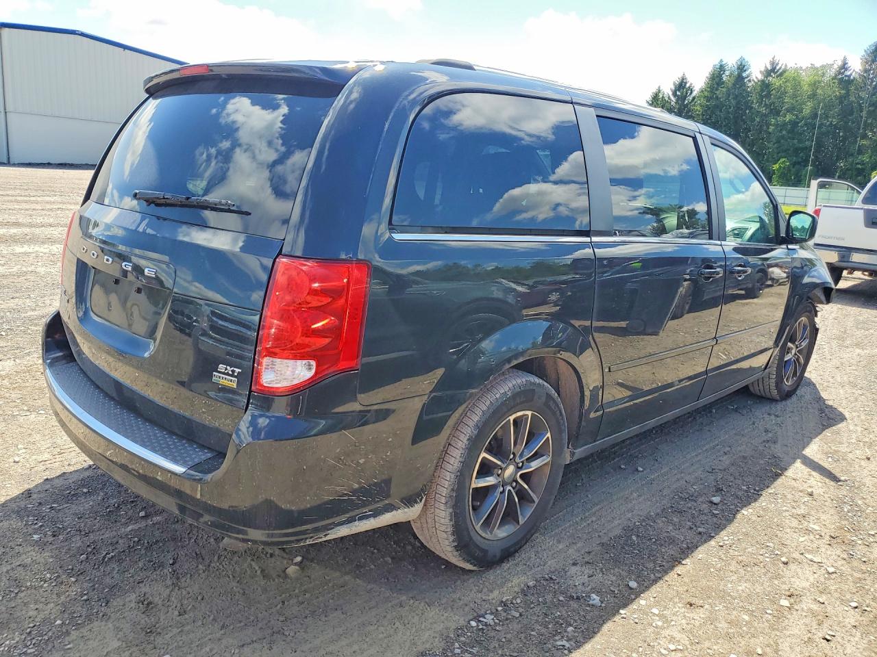 2017 DODGE GRAND CARAVAN SXT — снимка 3