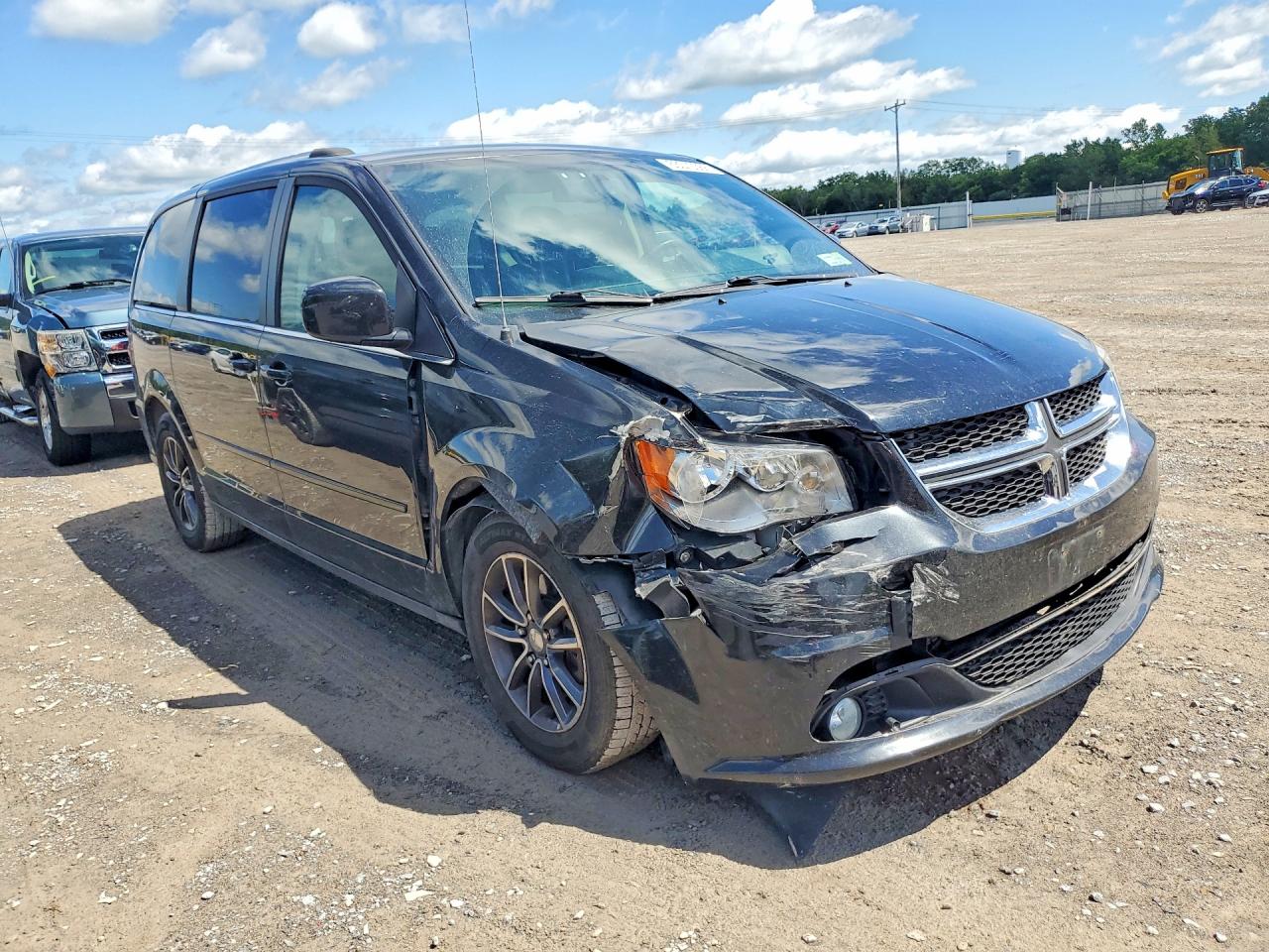 2017 DODGE GRAND CARAVAN SXT — снимка 4