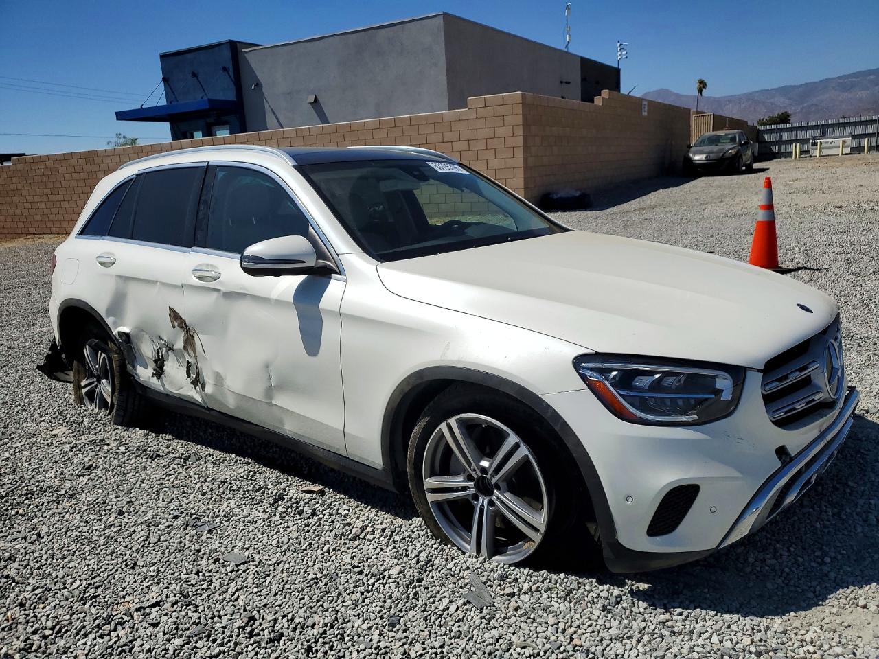 2020 MERCEDES-BENZ GLC 300 4MATIC — снимка 4