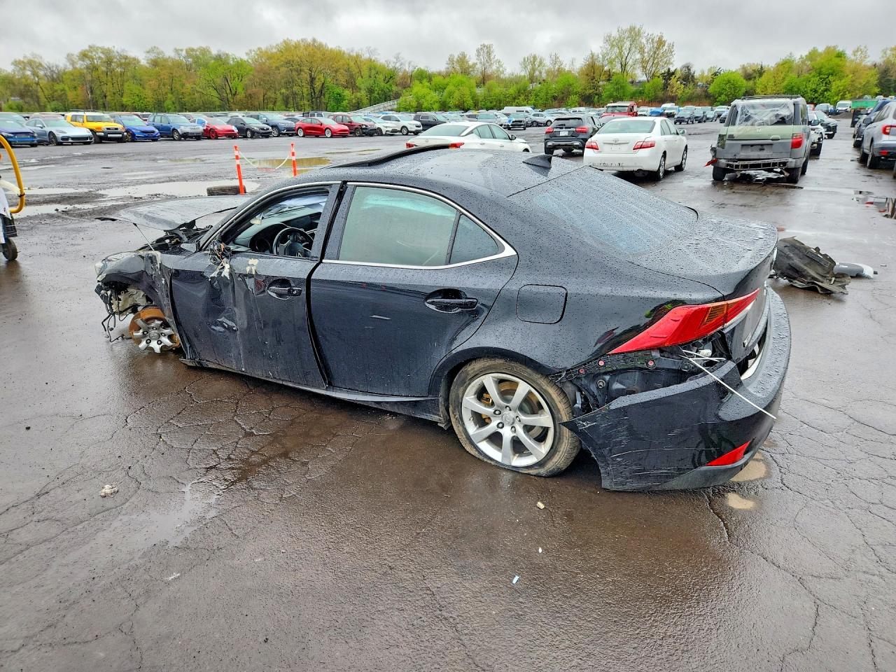 2018 LEXUS IS 300 — снимка 2