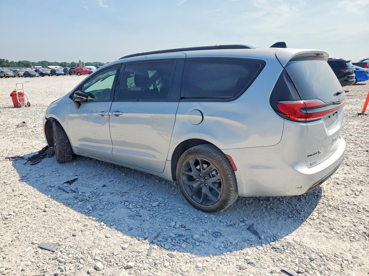 2026 CHRYSLER PACIFICA SELECT — снимка 2