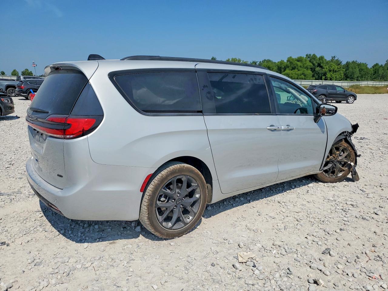 2026 CHRYSLER PACIFICA SELECT — снимка 3