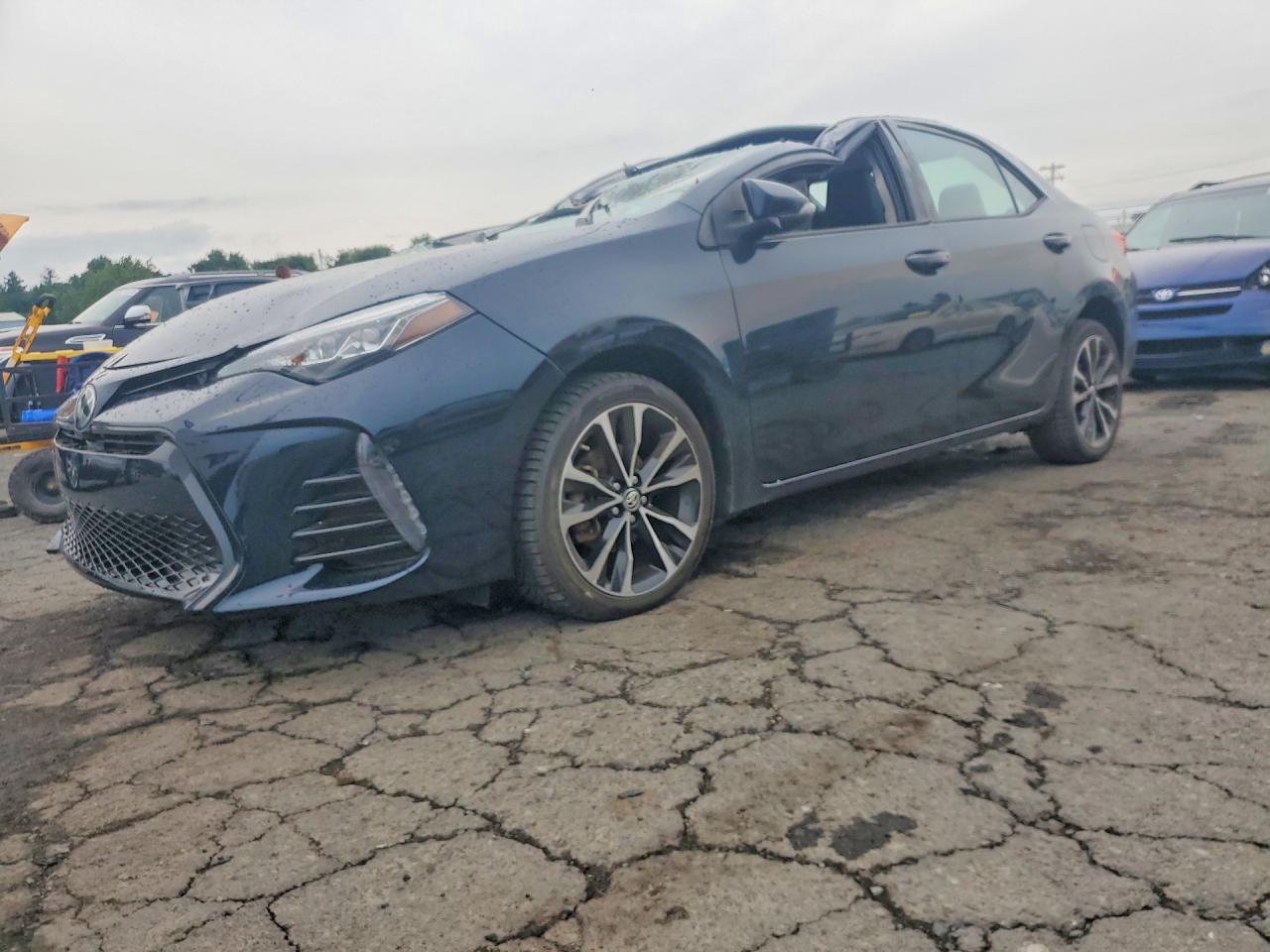2017 TOYOTA COROLLA SE