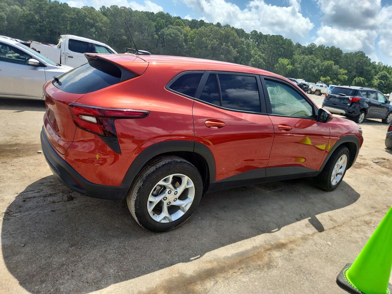 2024 CHEVROLET TRAX LS — снимка 3