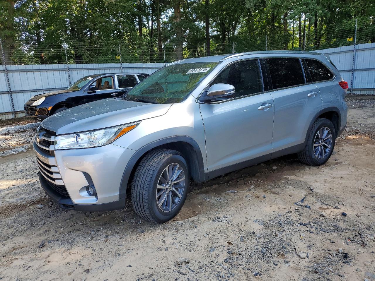 2019 TOYOTA HIGHLANDER XLE