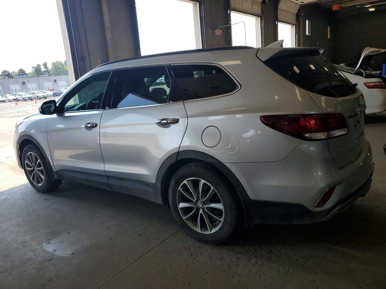 2017 HYUNDAI SANTA FE SE — снимка 2