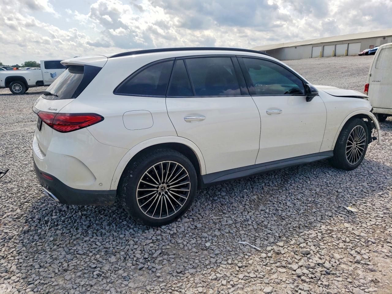 2025 MERCEDES-BENZ GLC 300 4MATIC — снимка 3