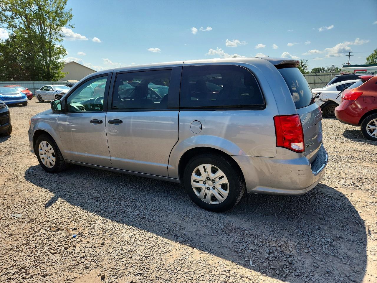 2019 DODGE GRAND CARAVAN SE — снимка 2