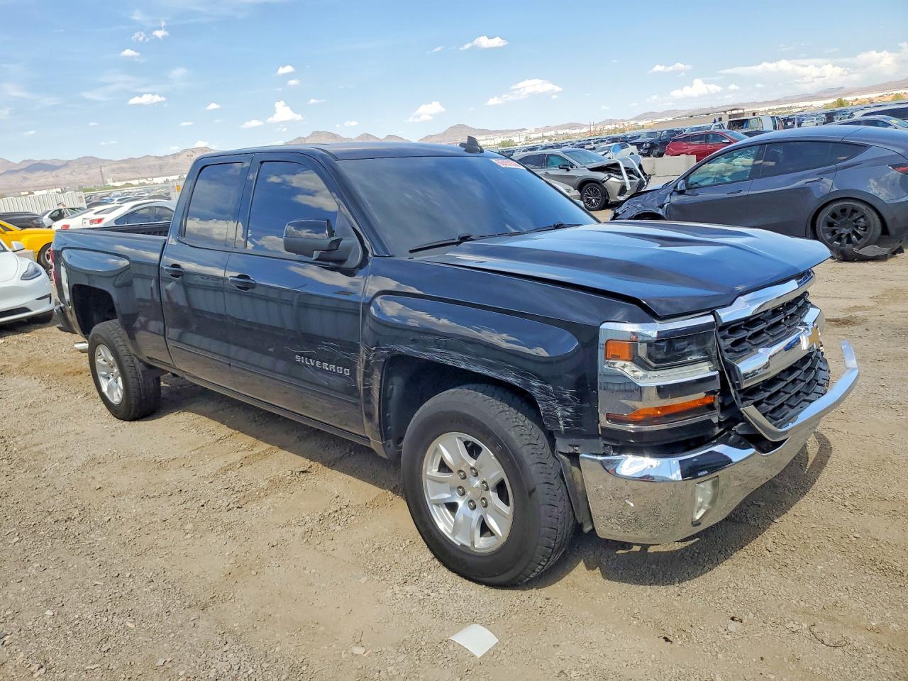 2017 CHEVROLET SILVERADO LT — снимка 4