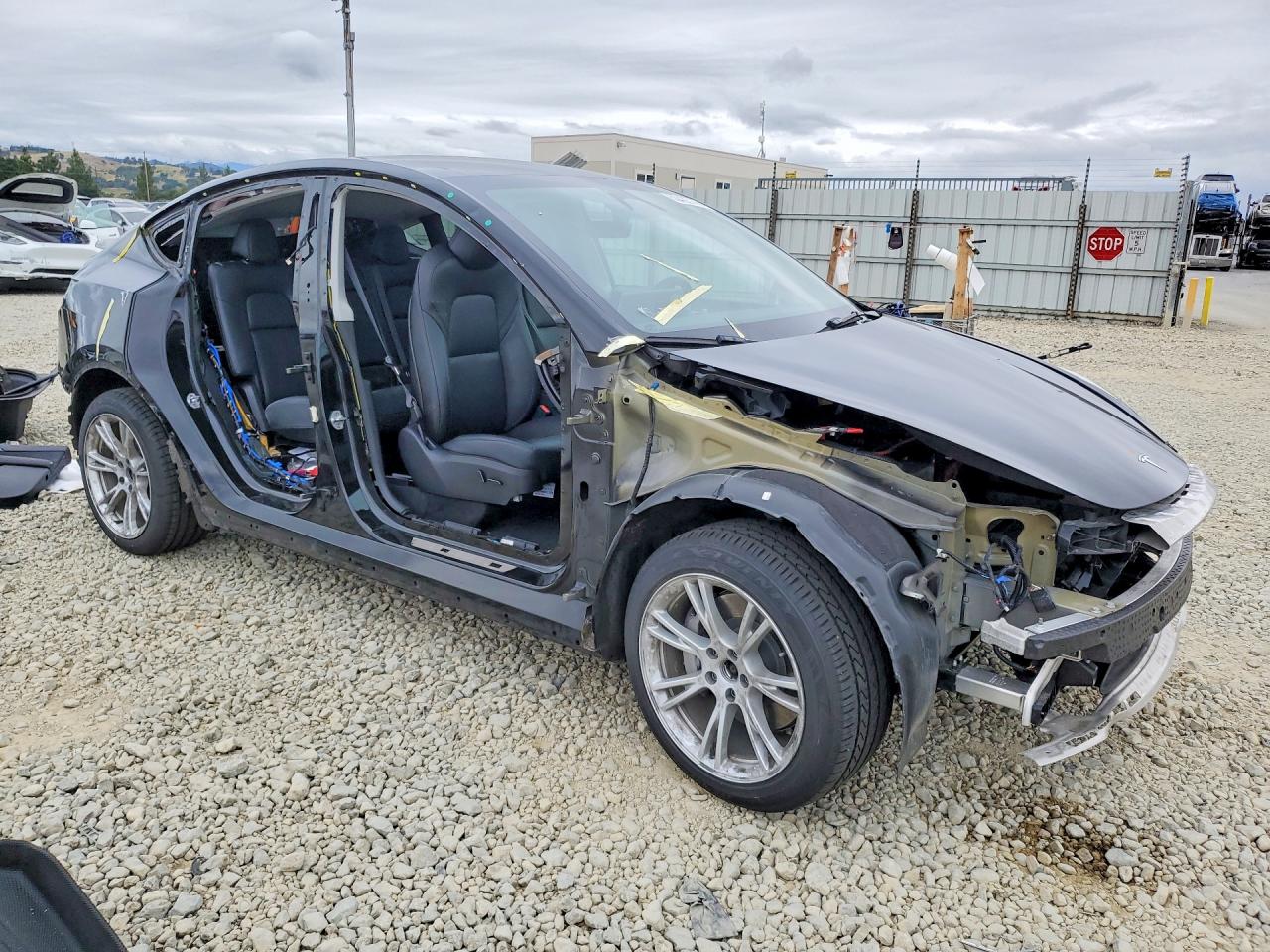2023 TESLA MODEL Y — снимка 4