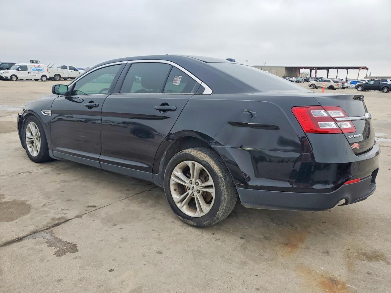 2018 FORD TAURUS SE — снимка 2
