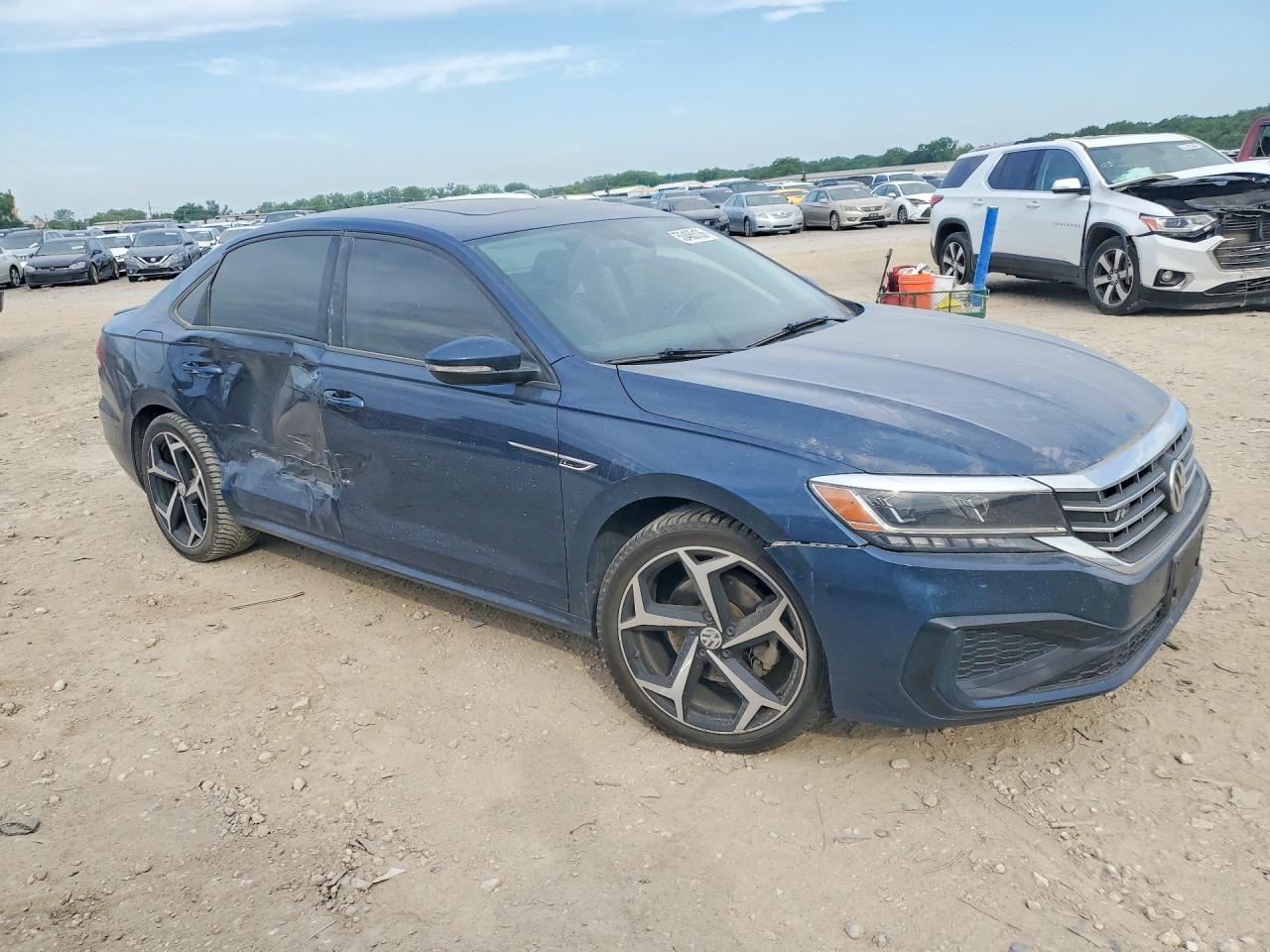2020 VOLKSWAGEN PASSAT R-LINE — снимка 4