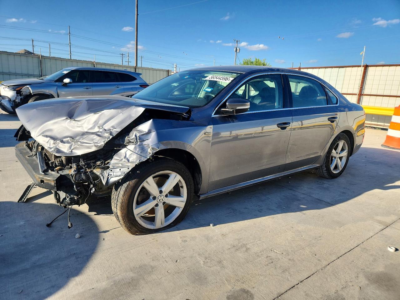 2015 VOLKSWAGEN PASSAT S