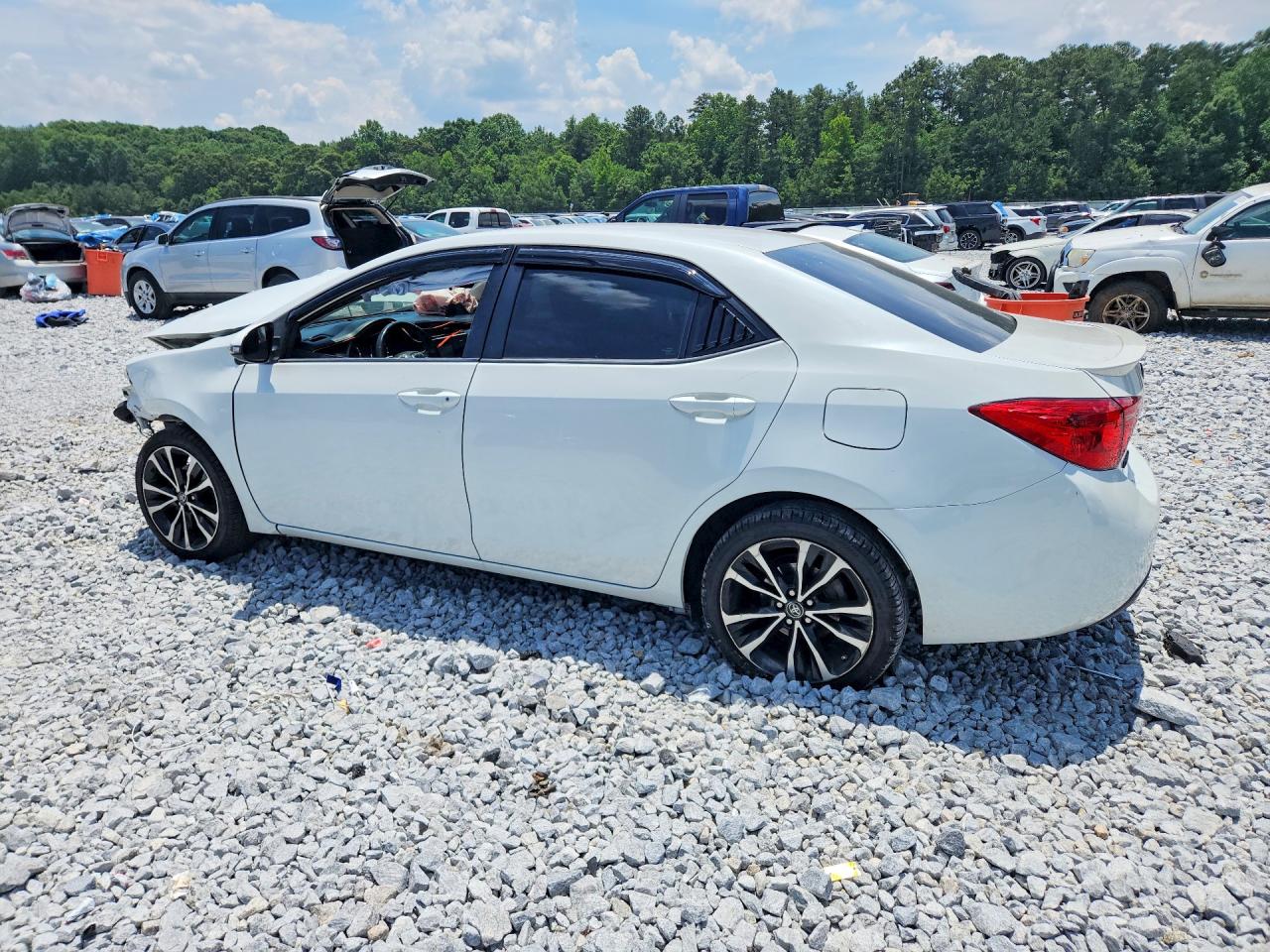2017 TOYOTA COROLLA SE — снимка 2