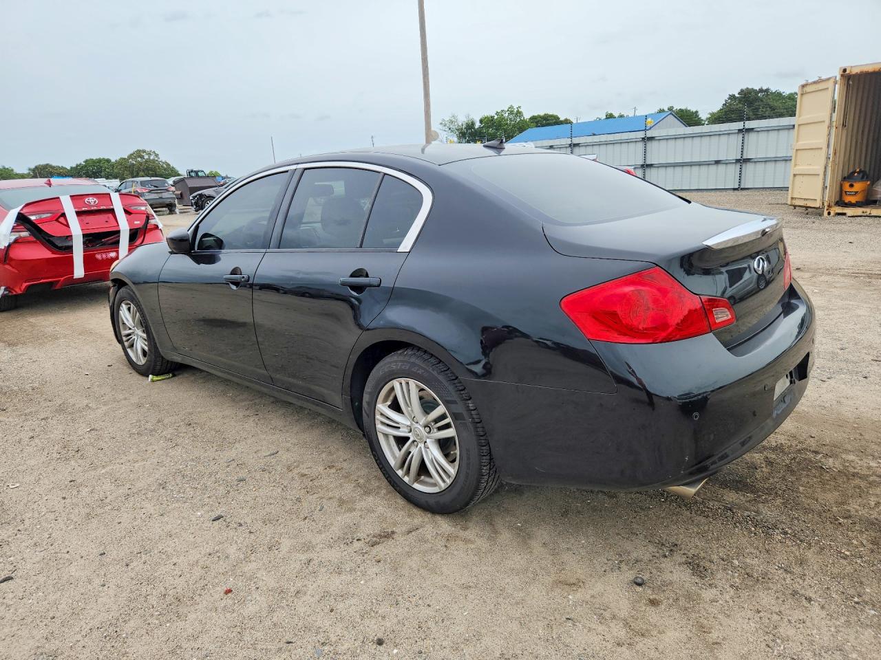2013 INFINITI G37 SEDAN X — снимка 2