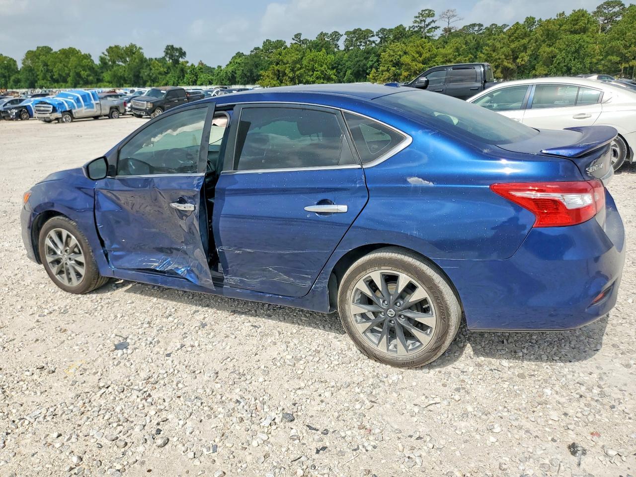 2019 NISSAN SENTRA SV — снимка 2