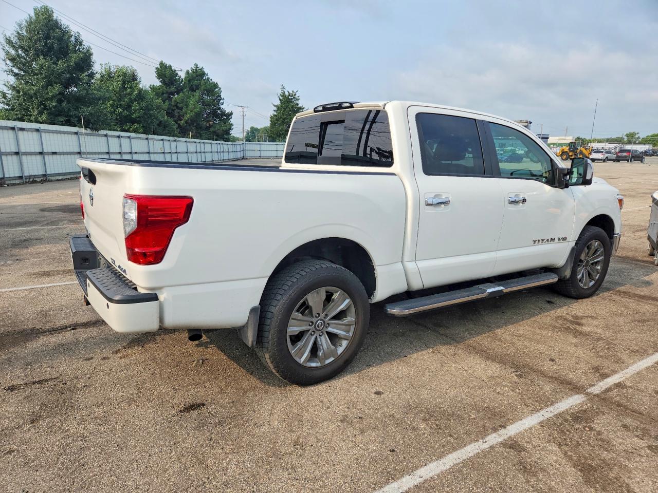 2019 NISSAN TITAN SL — снимка 3