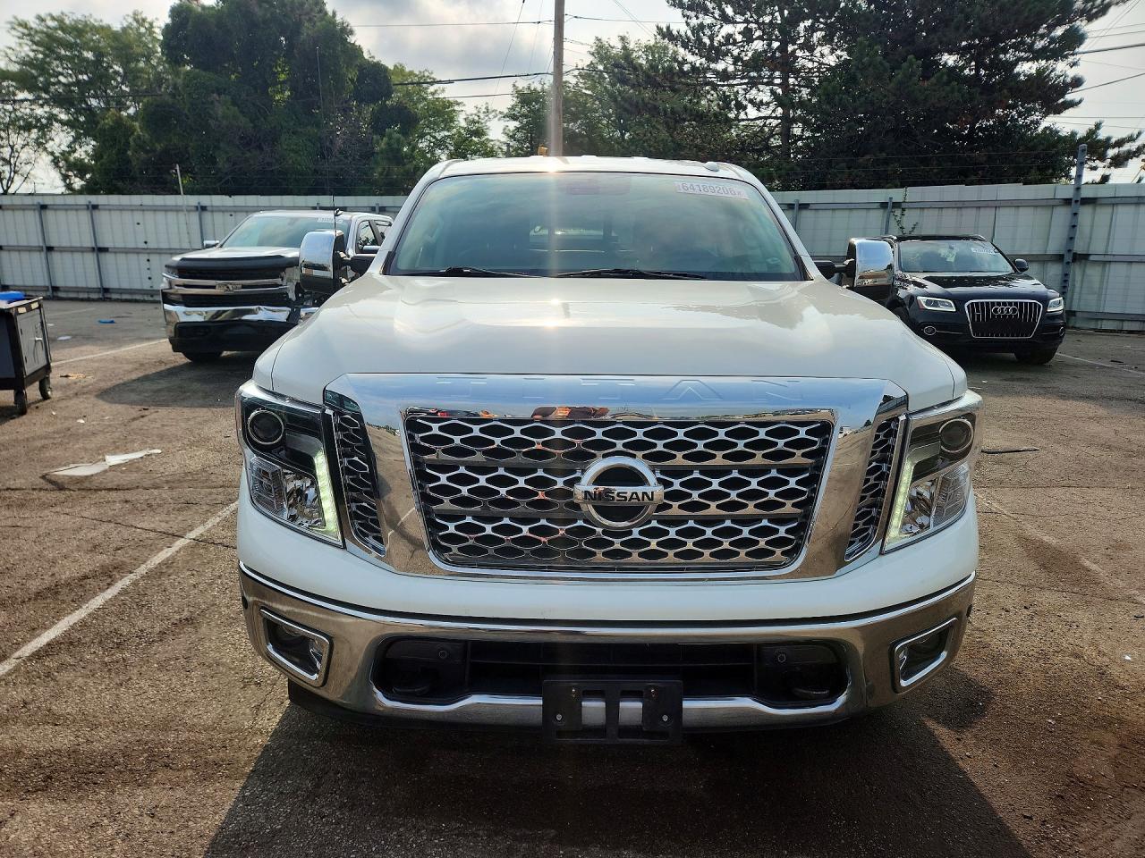 2019 NISSAN TITAN SL — снимка 5