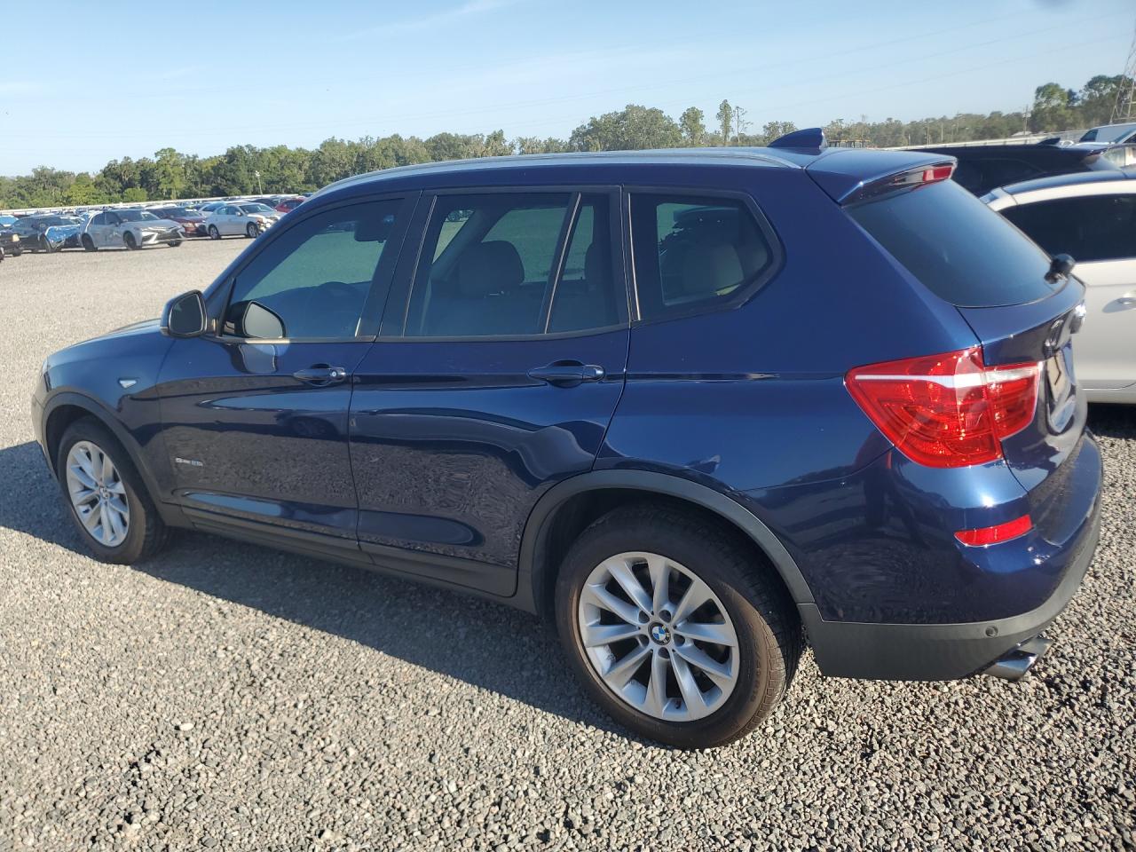 2017 BMW X3 SDRIVE28I — снимка 2