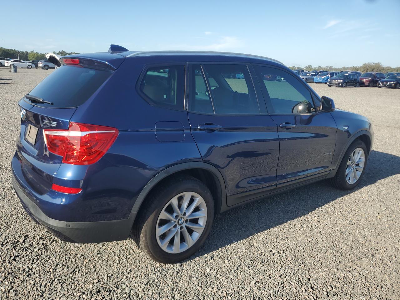 2017 BMW X3 SDRIVE28I — снимка 3
