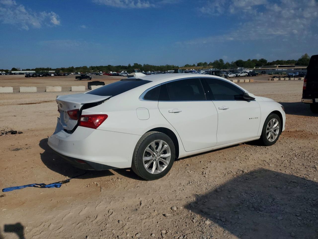 2023 CHEVROLET MALIBU LT — снимка 3