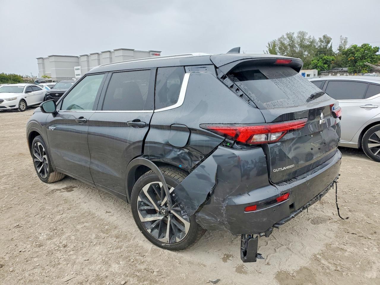 2025 MITSUBISHI OUTLANDER SEL — снимка 2