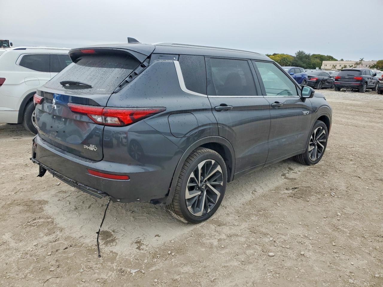 2025 MITSUBISHI OUTLANDER SEL — снимка 3