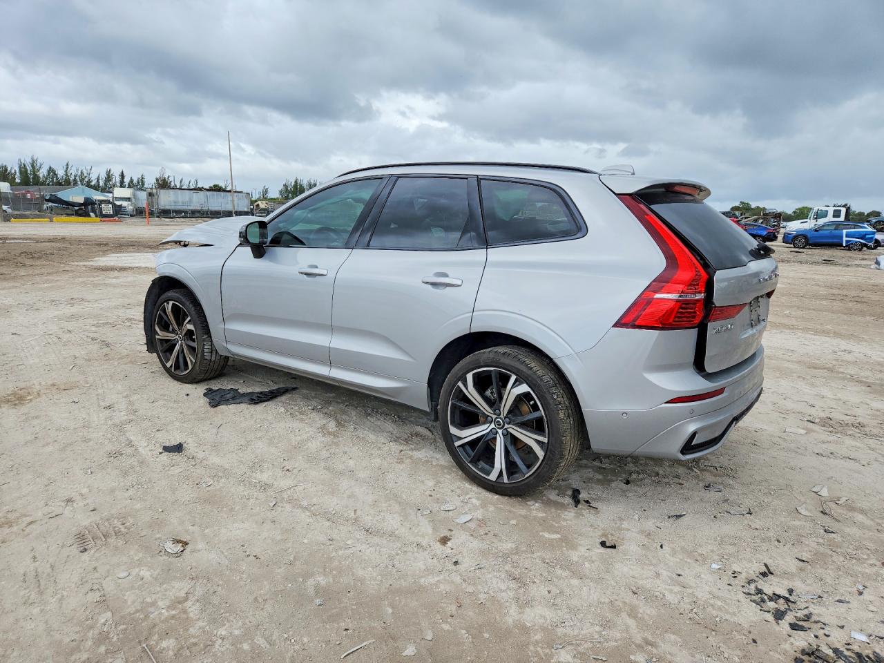 2023 VOLVO XC60 ULTIMATE — снимка 2