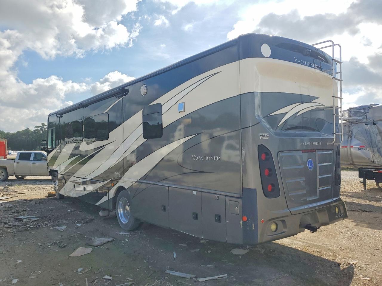 2018 FORD F53 — снимка 3
