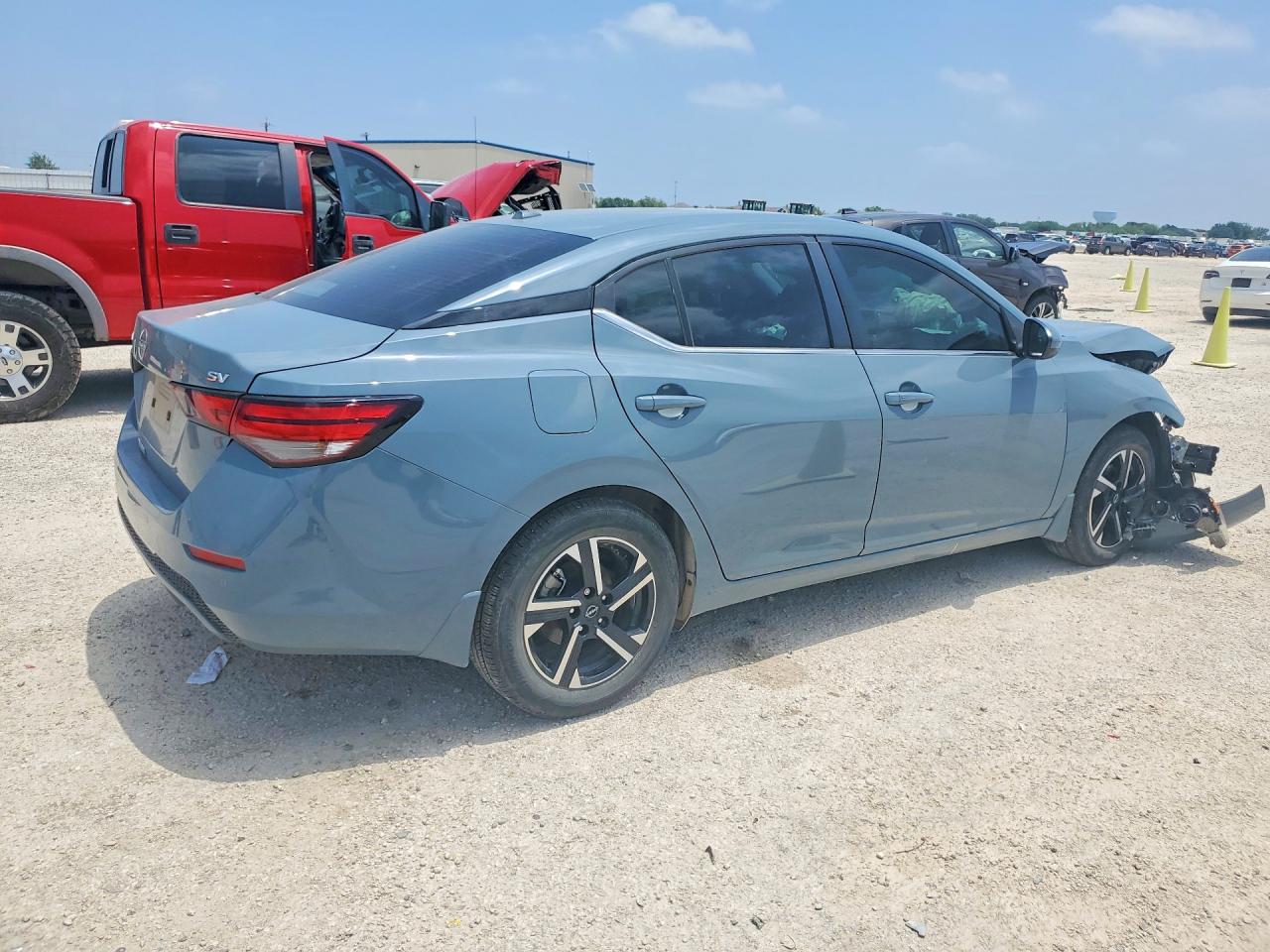 2024 NISSAN SENTRA SV — снимка 3