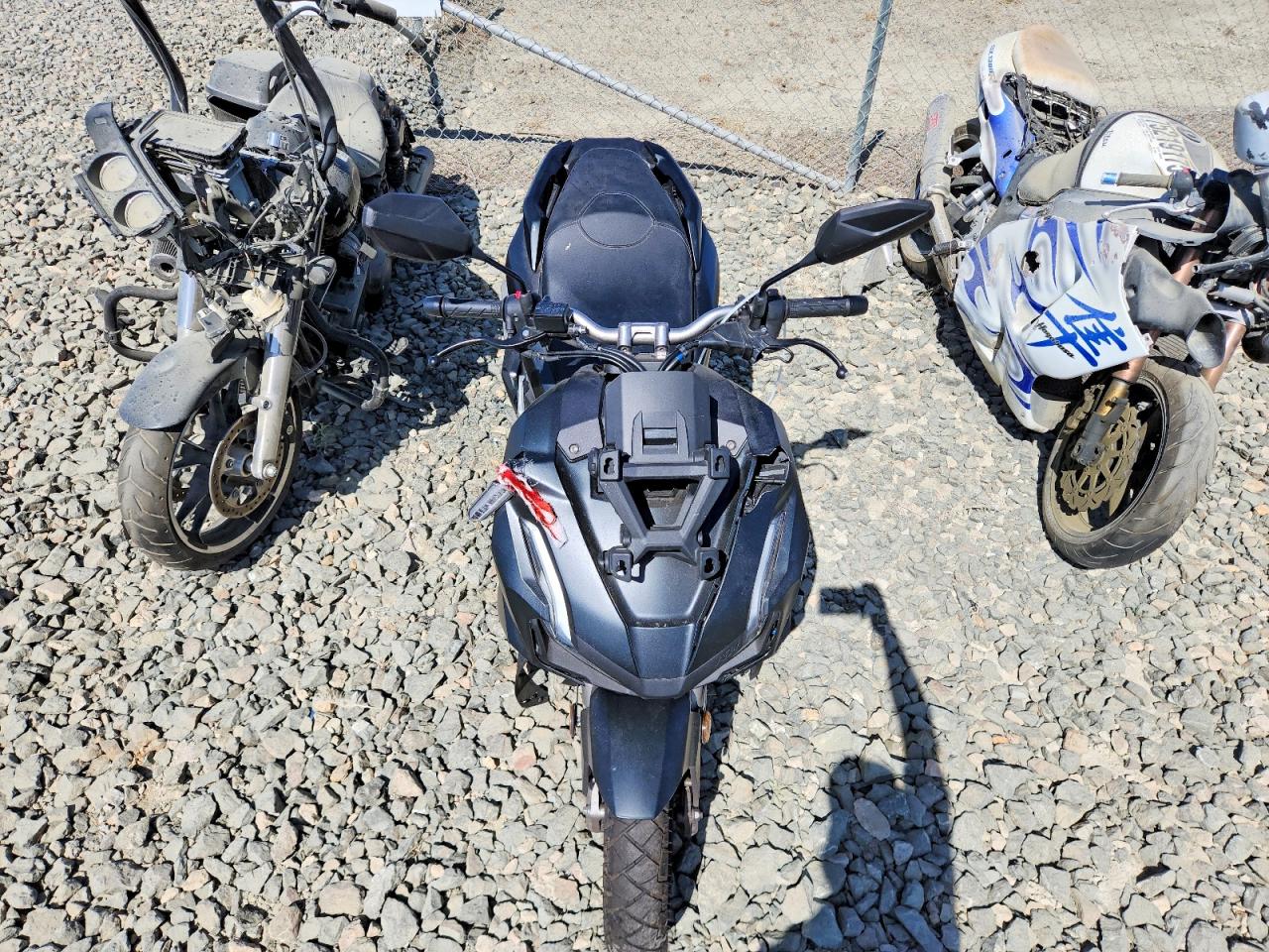 2025 HONDA ADV160 A — снимка 5