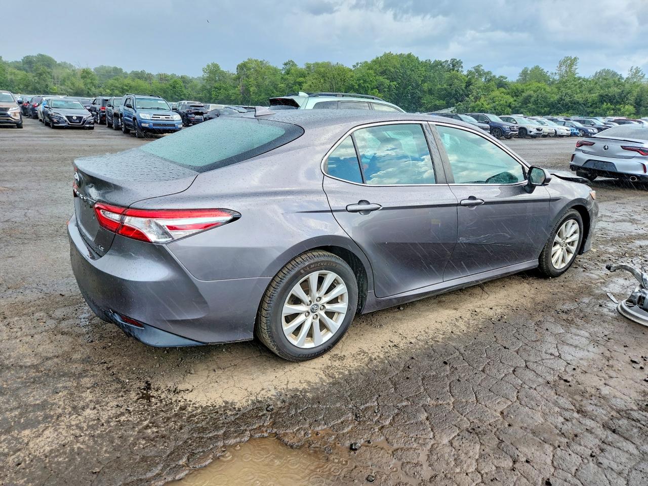 2019 TOYOTA CAMRY LE — снимка 3
