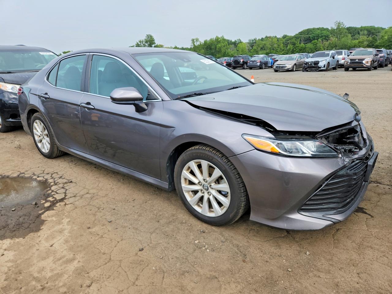 2019 TOYOTA CAMRY LE — снимка 4