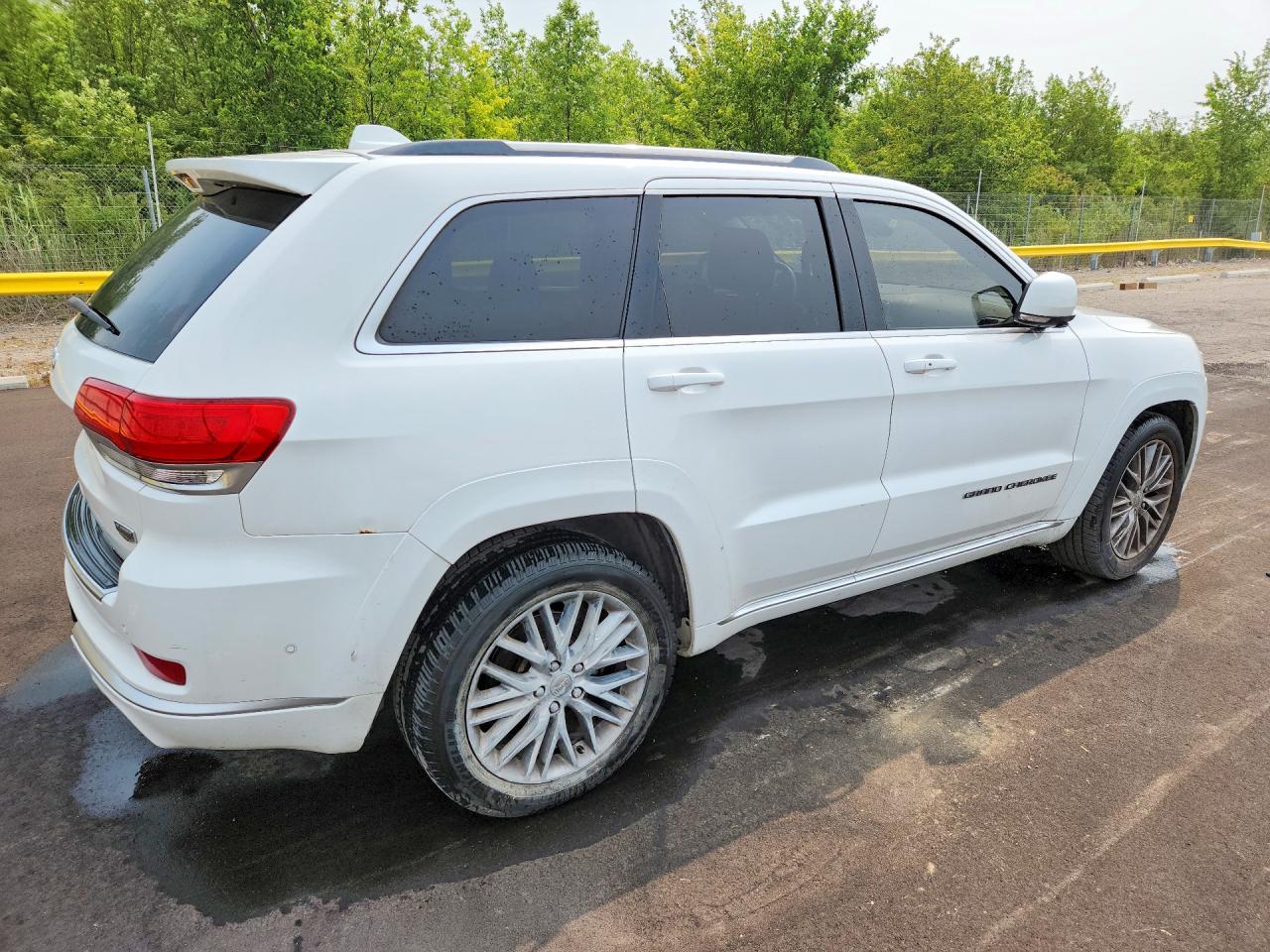 2017 JEEP GRAND CHEROKEE SUMMIT — снимка 3