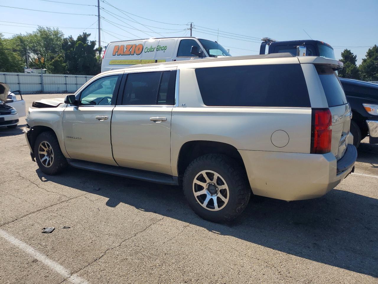 2017 CHEVROLET SUBURBAN K1500 LT — снимка 2