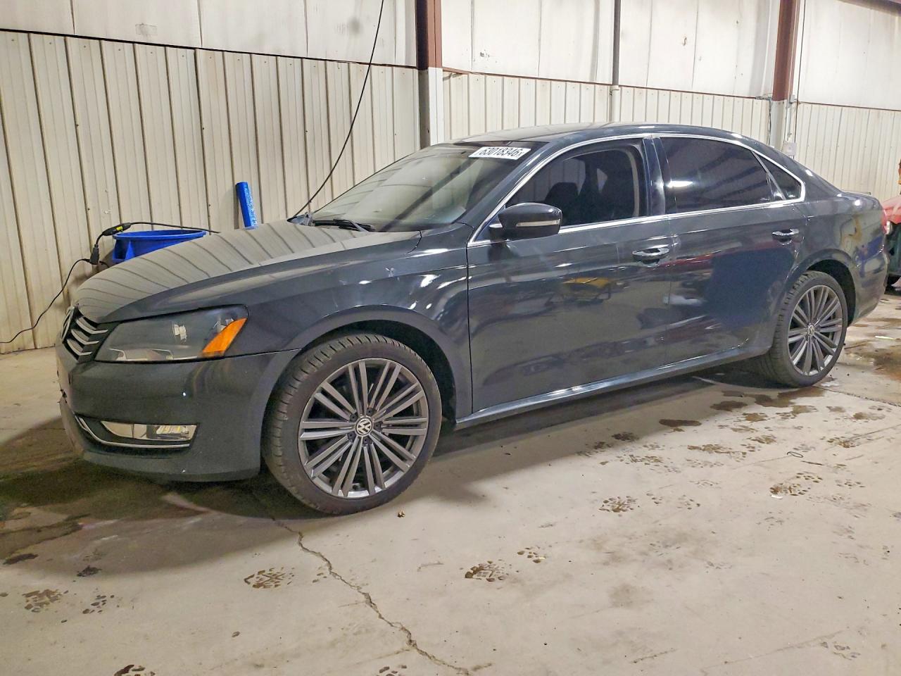 2015 VOLKSWAGEN PASSAT SE